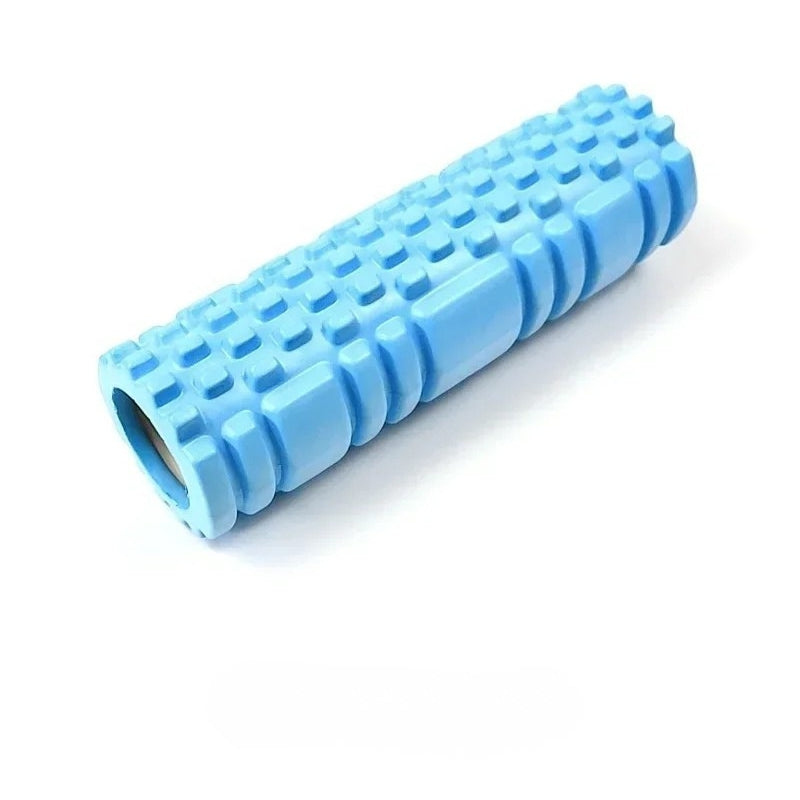 Strukturierte Foamroller-Massagerolle in Blau – freigestellt auf weißem Hintergrund.