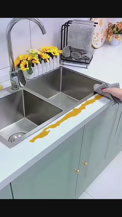 Video zeigt die Anwendung von Mikrofaser Reinigungs-Handtüchern 30x30 cm bei Auto-, Fenster- und Haushaltsreinigung