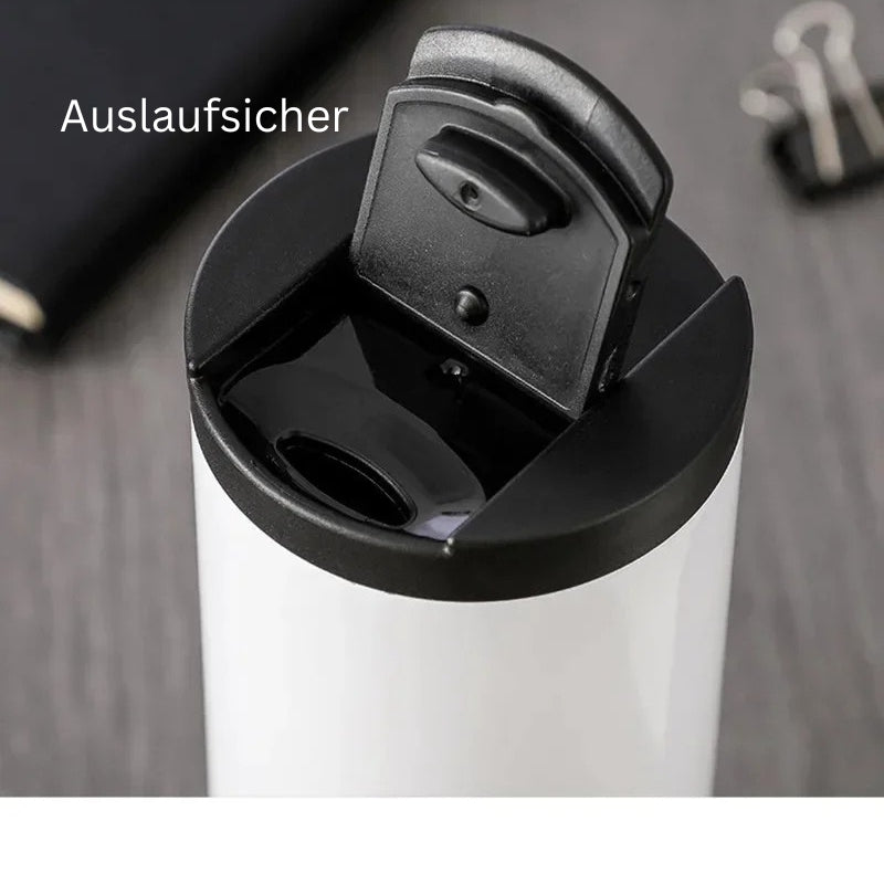 Detailaufnahme des auslaufsicheren Deckels eines Edelstahl-Thermobechers