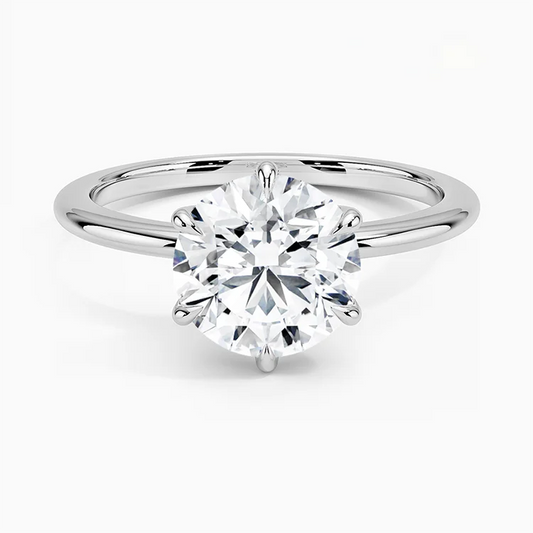 Klassischer Verlobungsring aus Weißgold mit rundem Diamant in Frontansicht